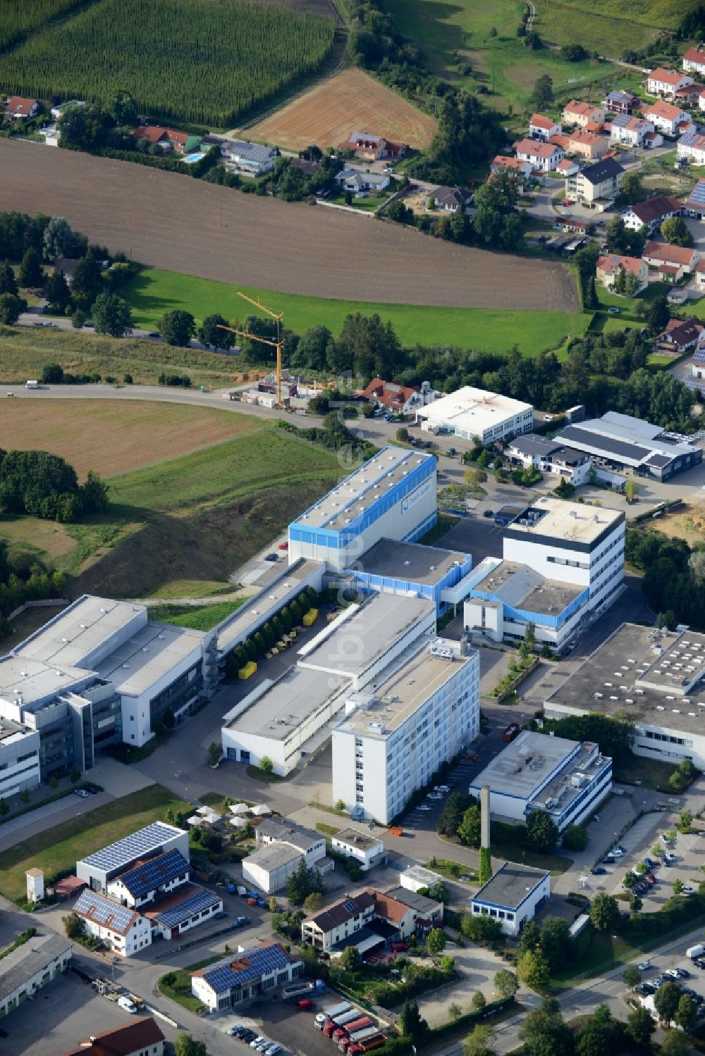 Pfaffenhofen aus der Vogelperspektive: Firmengelände des Pharma- Unternehmens Daiichi-Sankyo in Pfaffenhofen im Bundesland Bayern