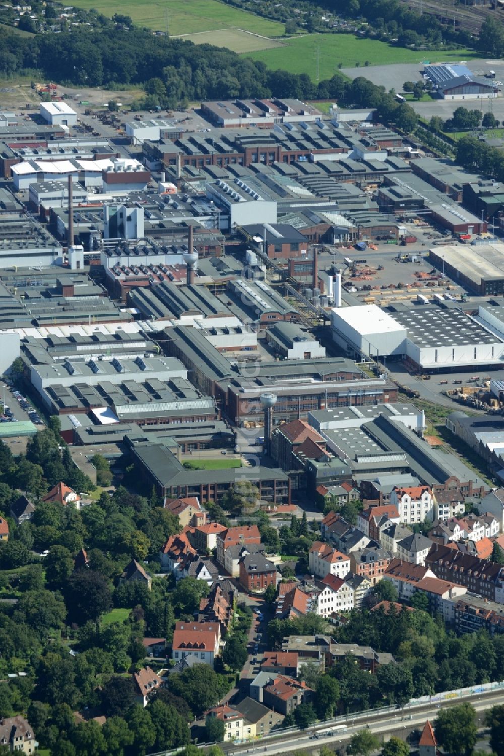 Luftaufnahme Osnabrück - Firmengelände und Produktionsstandort der KME Germany GmbH & Co. KG in Osnabrück im Bundesland Niedersachsen