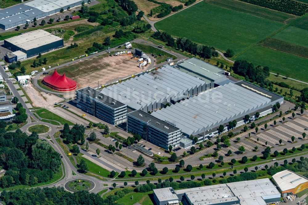 Luftaufnahme Bühl - Firmengelände der Schaeffler Automotive Bühl GmbH & Co. KG in Bühl im Bundesland Baden-Württemberg, Deutschland