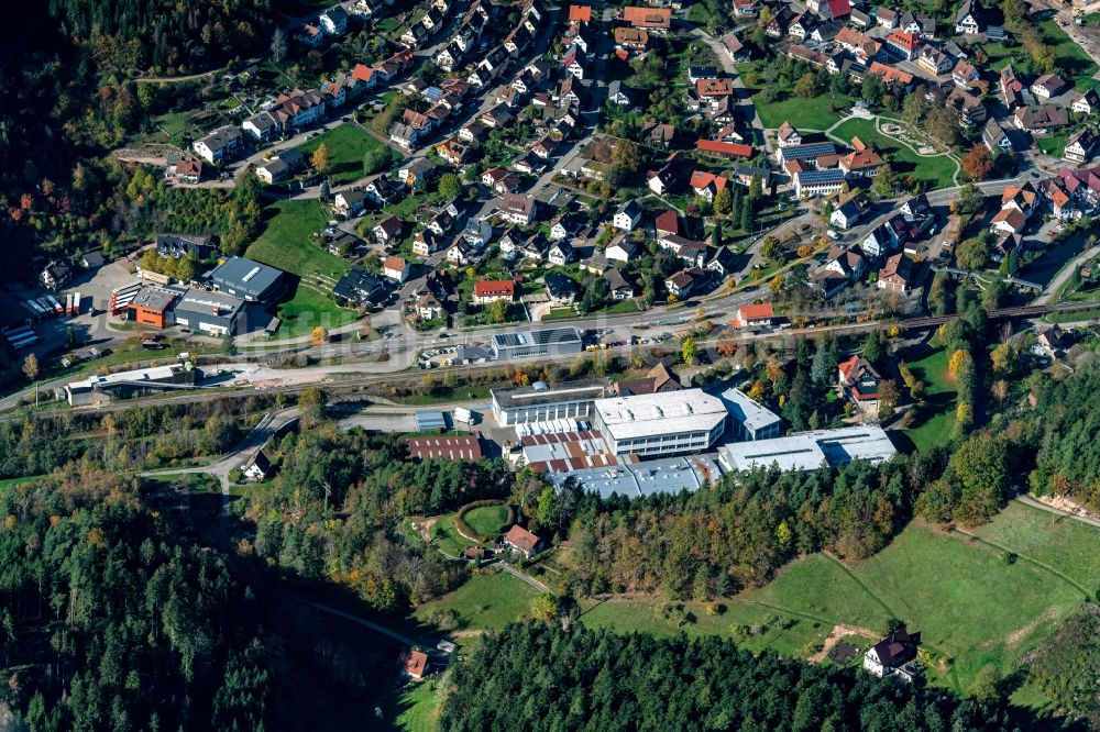 Kaltbrunn von oben - Firmengelände der Schwarzwälder Textil-Werke Heinrich Kautzmann GmbH in Kaltbrunn Schenkenzell im Bundesland Baden-Württemberg, Deutschland