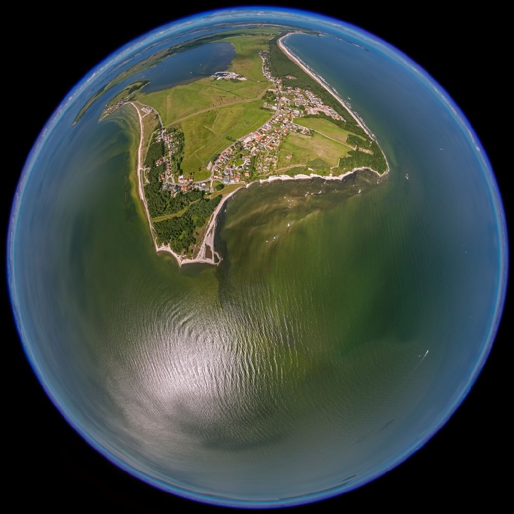 Luftbild Thiessow - Fischaugenlinsenaufnahme von der Halbsinsel Mönchgut bei Thiessow auf der Insel Rügen in Mecklenburg-Vorpommern