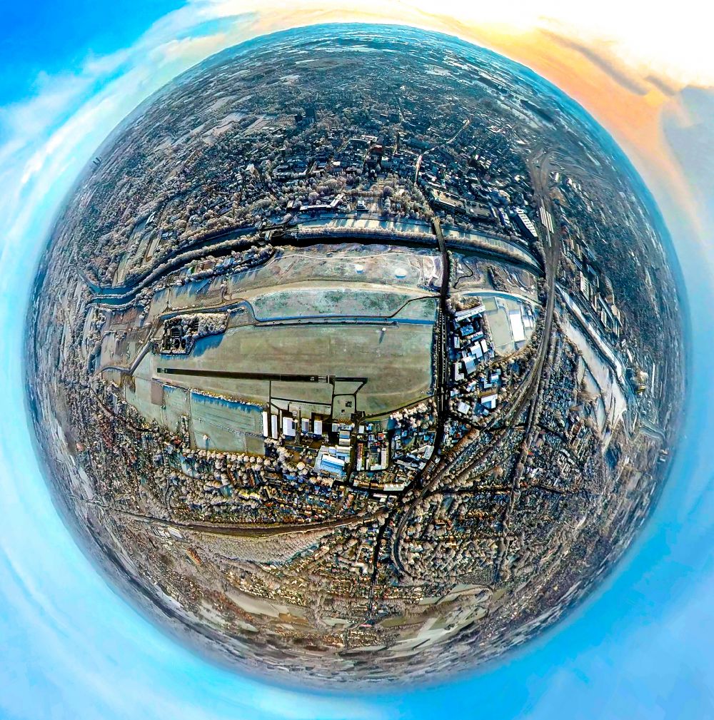 Luftaufnahme Hamm - Fish Eye- Perspektive Flugplatz und Auenlandschaft Erlebnisraum Lippe im Ortsteil Heessen in Hamm im Bundesland Nordrhein-Westfalen, Deutschland