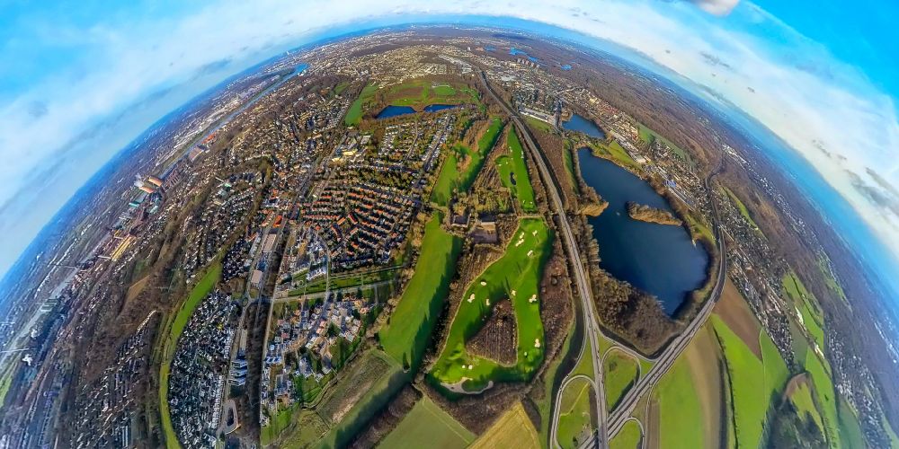 Duisburg aus der Vogelperspektive: Fish Eye- Perspektive Golfplatz Golf & More in Duisburg im Bundesland Nordrhein-Westfalen, Deutschland