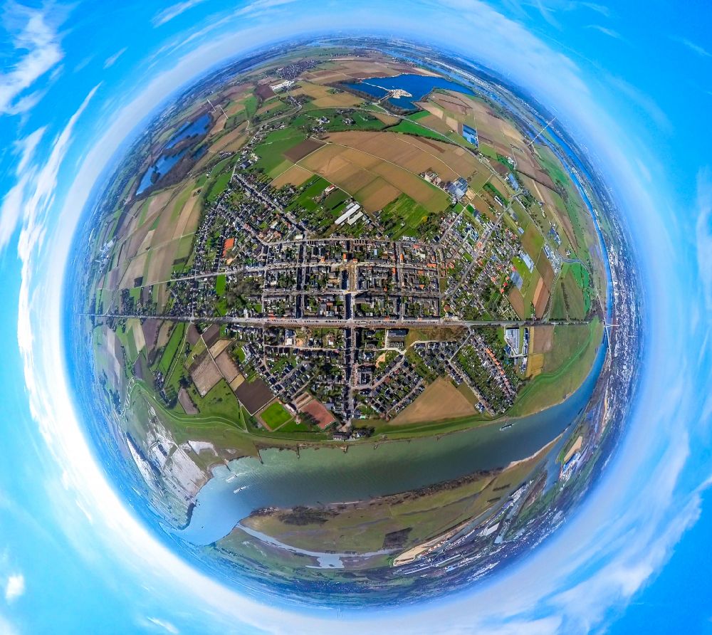 Luftbild Büderich - Fish Eye- Perspektive Stadtgebiet inmitten der Landwirtschaft in Büderich im Bundesland Nordrhein-Westfalen, Deutschland