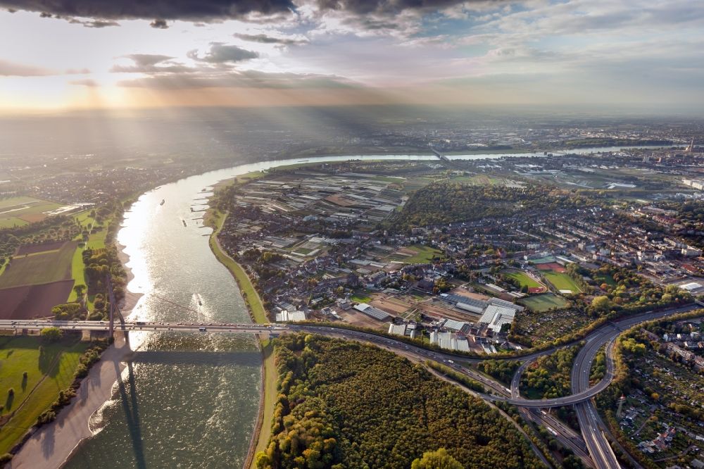Luftbild Düsseldorf - Fleher Brücke zwischen Düsseldorf und Neuss im Bundesland Nordrhein-Westfalen