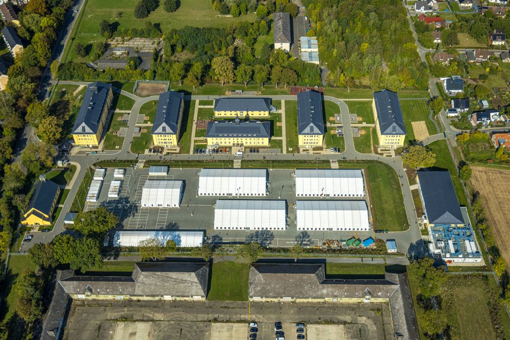 Luftaufnahme Soest - Flüchtlingsheim- und Asylunterkunfts- Gebäude ZUE Zentrale Unterbringungseinrichtung in Soest im Bundesland Nordrhein-Westfalen, Deutschland