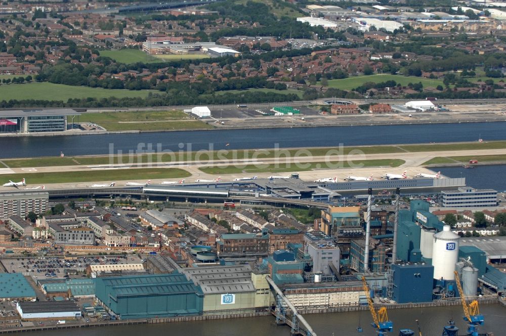 Luftaufnahme London - Flughafen London City Airport