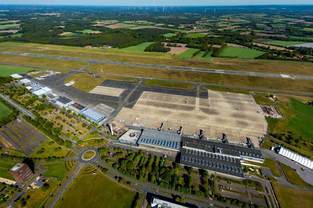 Greven aus der Vogelperspektive: Flughafen Münster/Osnabrück (FMO) in Greven im Bundesland Nordrhein-Westfalen, Deutschland
