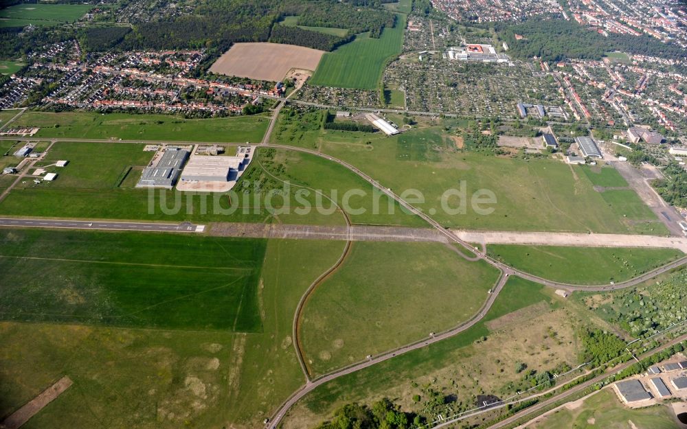 Dessau-Roßlau von oben - Flugplatz in Dessau-Roßlau im Bundesland Sachsen-Anhalt