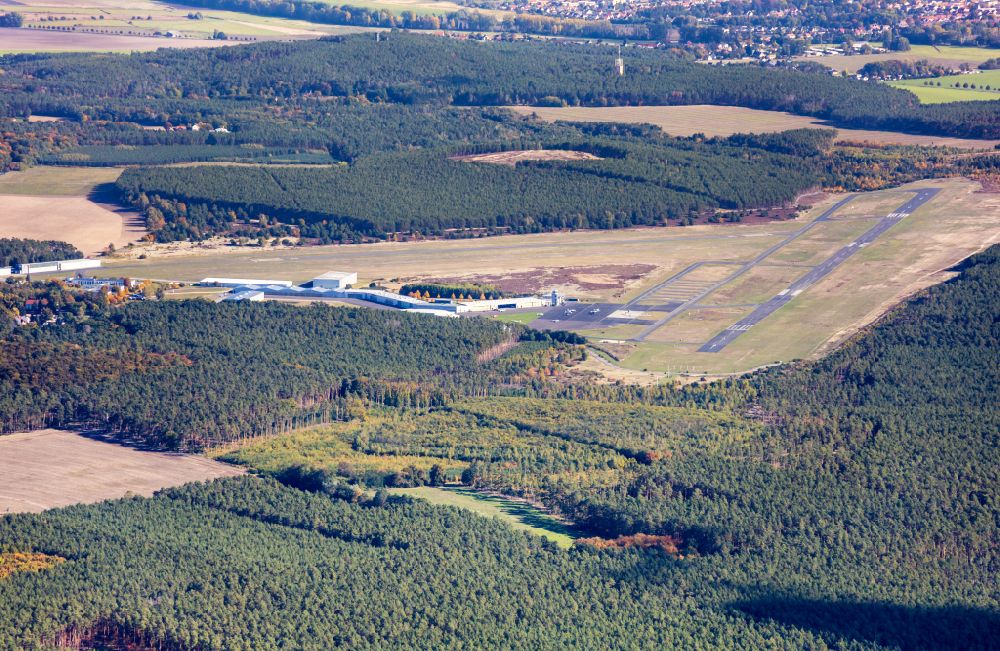Luftbild Schönhagen - Flugplatz der Flugplatzgesellschaft Schönhagen mbH in Schönhagen im Bundesland Brandenburg