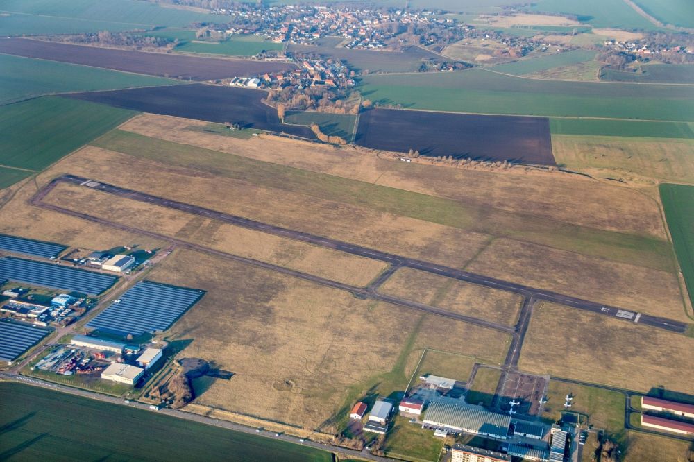 Luftbild Landsberg - Flugplatz der Halle-Oppin in Landsberg im Bundesland Sachsen-Anhalt, Deutschland