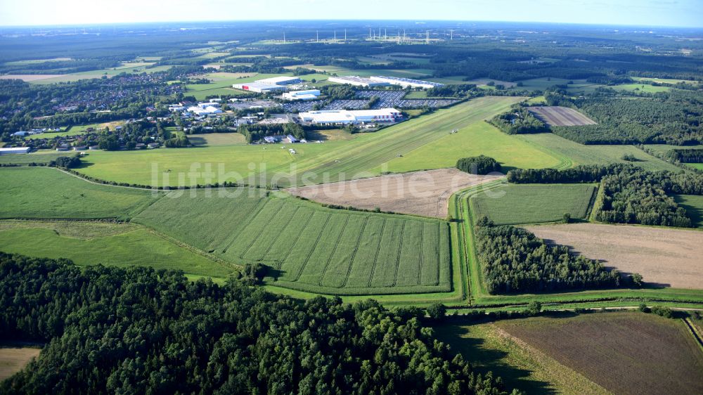 Luftaufnahme Hodenhagen - Flugplatz in Hodenhagen im Bundesland Niedersachsen, Deutschland