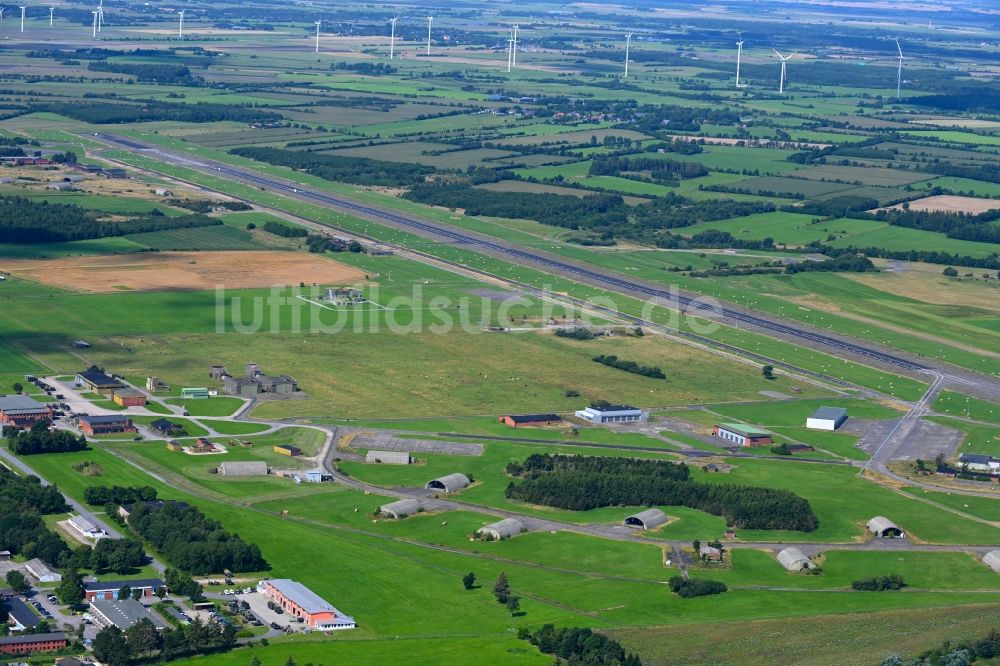 Luftaufnahme Leck - Flugplatz in Leck im Bundesland Schleswig-Holstein, Deutschland