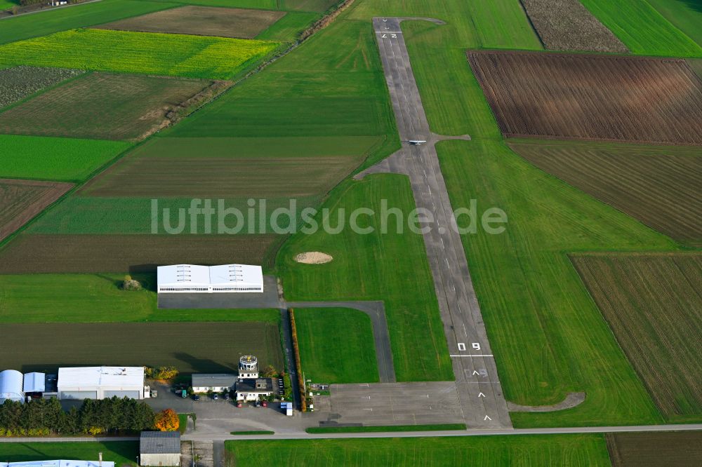 Luftaufnahme Speichersdorf - Flugplatz im Ortsteil Plössen in Speichersdorf im Bundesland Bayern, Deutschland