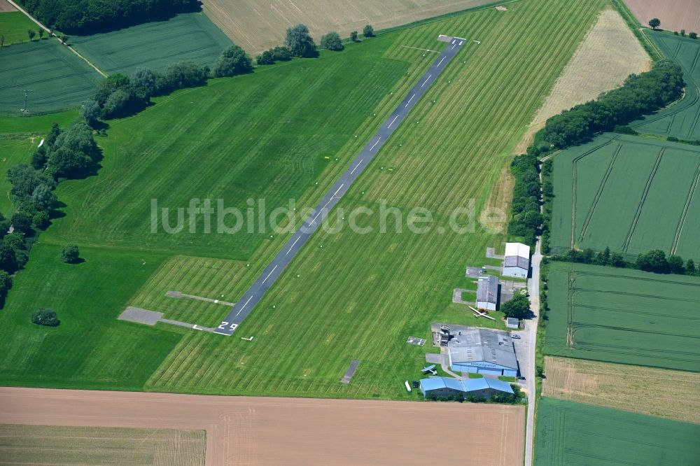 Luftbild Rinteln - Flugplatz in Rinteln im Bundesland Niedersachsen, Deutschland