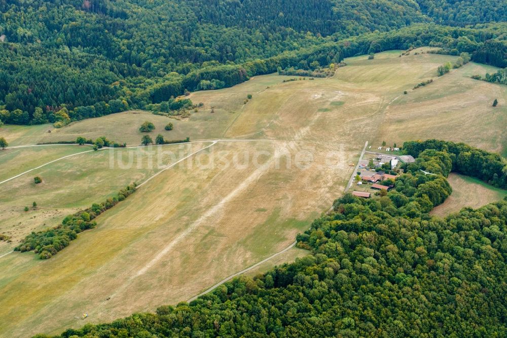 Luftaufnahme Holzen - Flugplatz des Sonderlandeplatzes Ithwiesen in Holzen im Bundesland Niedersachsen, Deutschland