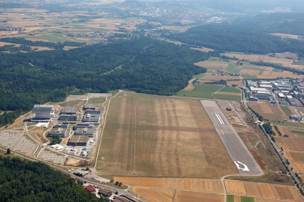 Luftbild Renningen - Flugplatz eines Sportfliegerclubs in Renningen- Malmsheim im Bundesland Baden-Württemberg