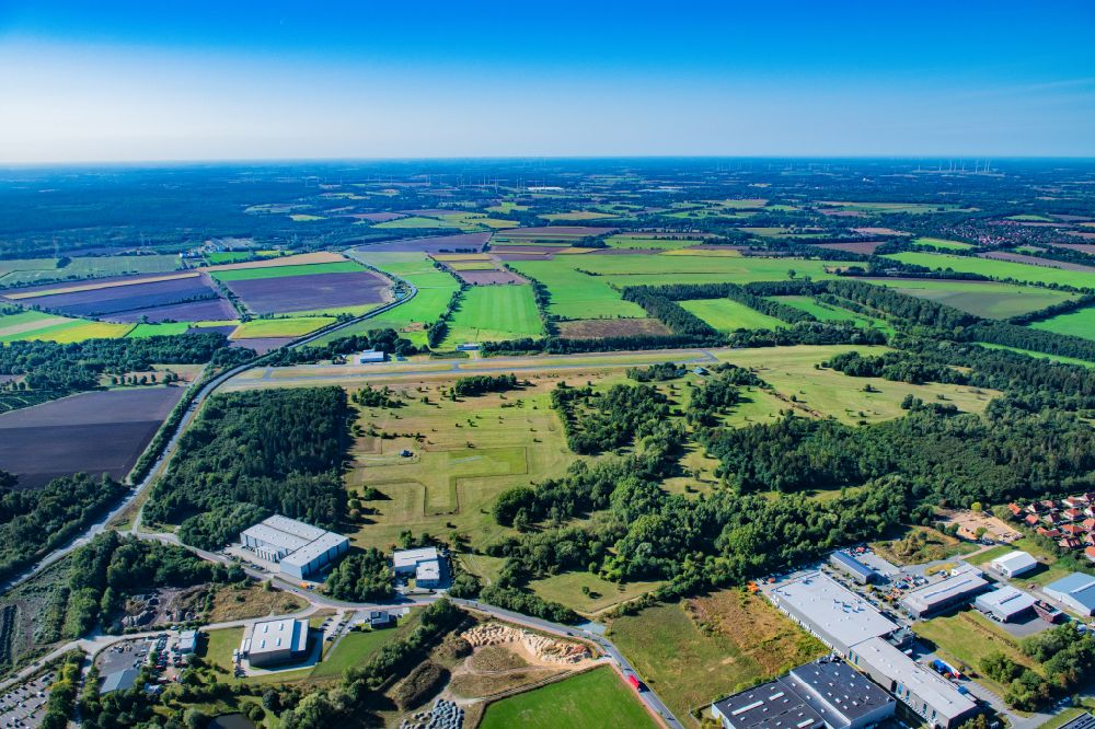 Luftbild Stade - Flugplatz Stade im Bundesland Niedersachsen, Deutschland