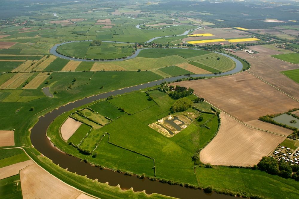 Hodenhagen aus der Vogelperspektive: Fluss Aller in der Gemeinde Hodenhagen im Bundesland Niedersachsen