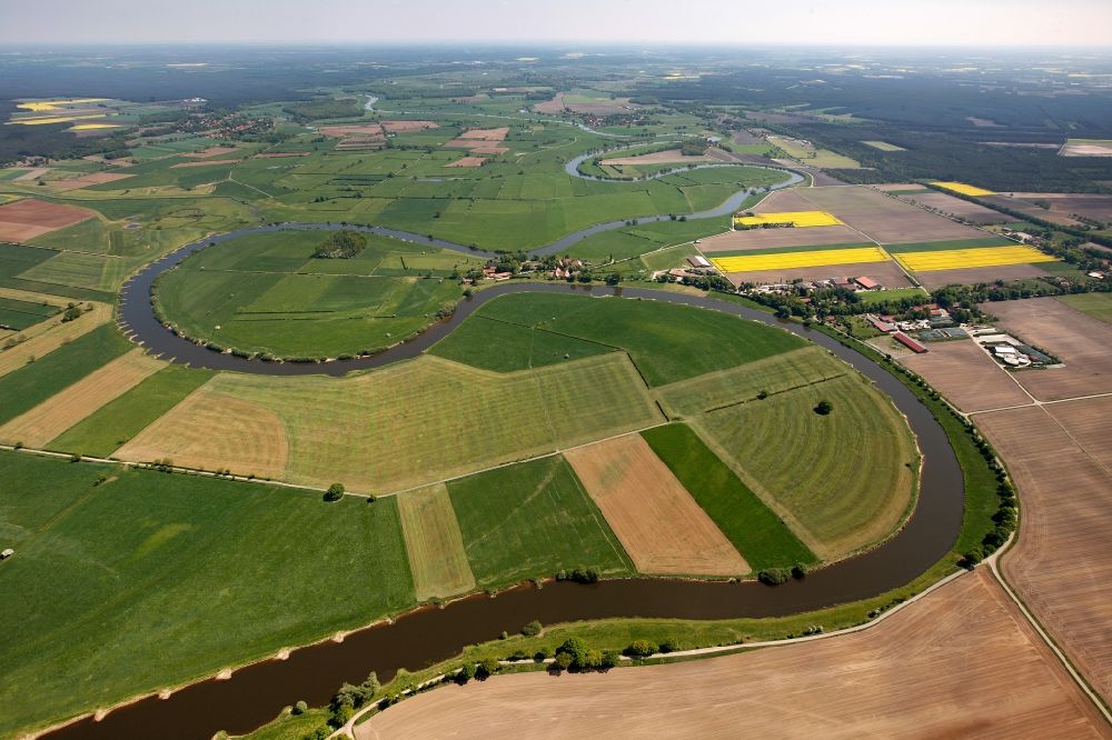Luftaufnahme Hodenhagen - Fluss Aller in der Gemeinde Hodenhagen im Bundesland Niedersachsen