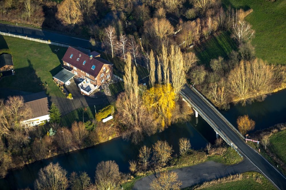 Luftaufnahme Dolberg - Fluß - Brückenbauwerk über die Lippe in Dolberg im Bundesland Nordrhein-Westfalen, Deutschland