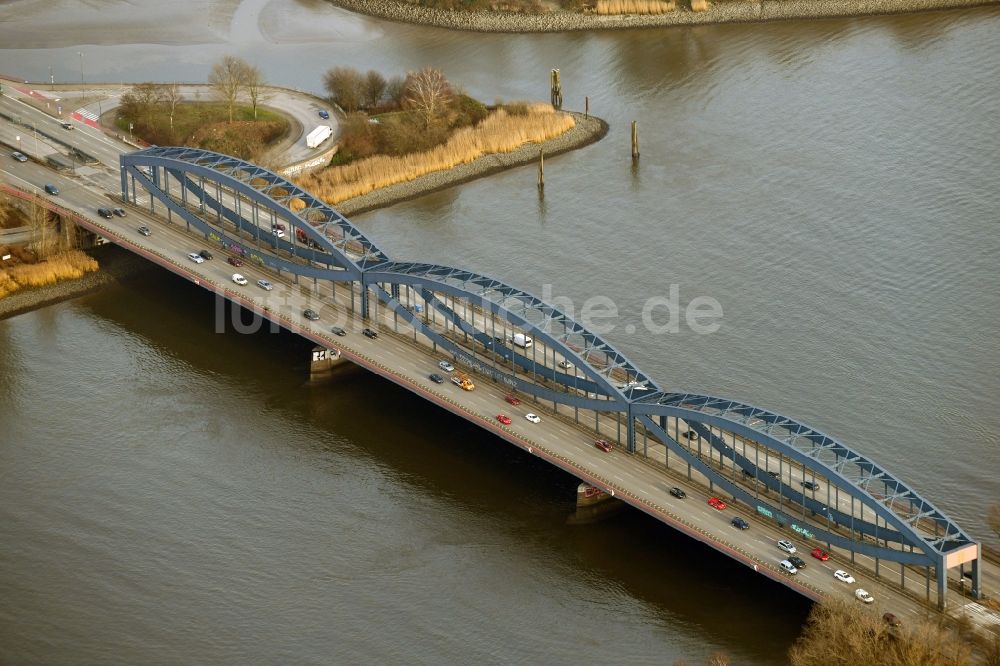 Luftaufnahme Hamburg - Fluß - Brückenbauwerk über die Norderelbe an der Billhorner Brückenstraße und Veddeler Brückenstraße im Ortsteil Rothenburgsort in Hamburg, Deutschland