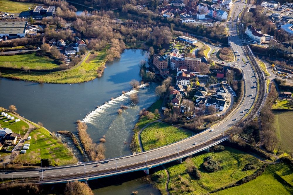 Luftbild Hattingen - Fluß - Brückenbauwerk über die Ruhr im Ortsteil Baak in Hattingen im Bundesland Nordrhein-Westfalen, Deutschland
