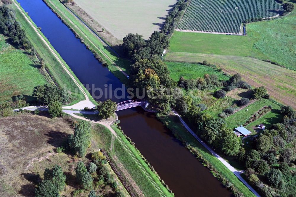 Luftaufnahme Buchhorst - Fluß - Brückenbauwerk in Buchhorst im Bundesland Schleswig-Holstein, Deutschland