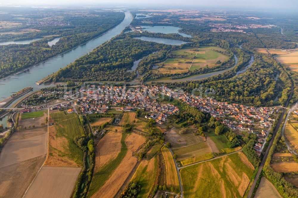 Luftaufnahme Munchhausen - Fluß- Delta und Mündung der Lauter in den Rhein in Munchhausen in Grand Est, Frankreich