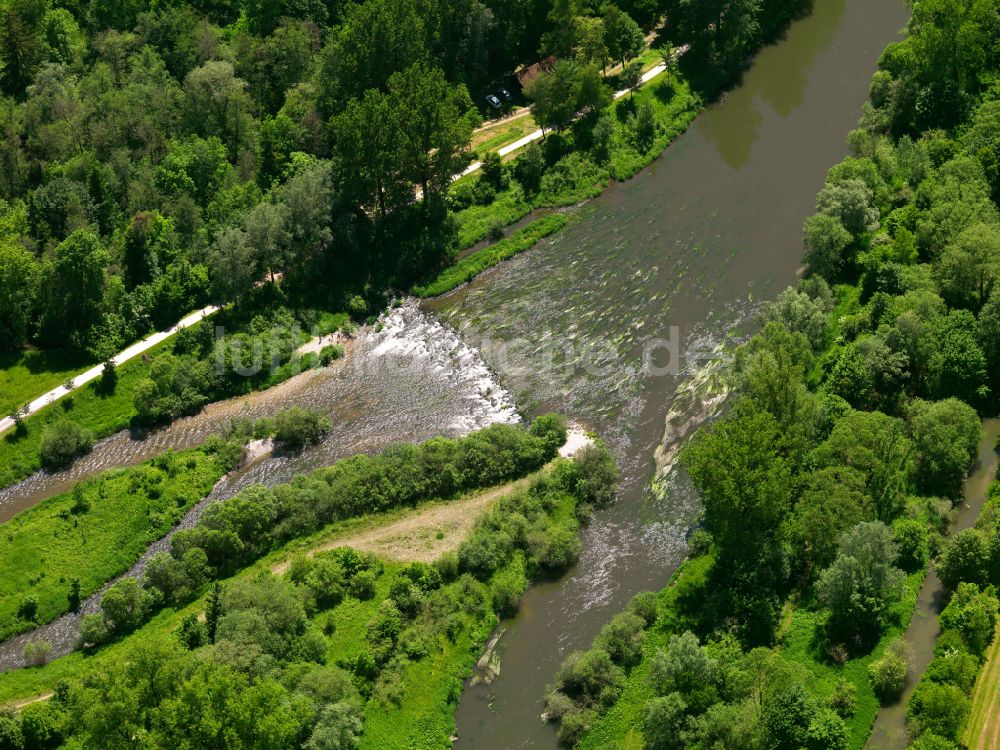 Riedlingen aus der Vogelperspektive: Fluß- Delta und Strom- Mündung der Donau in Riedlingen im Bundesland Baden-Württemberg, Deutschland