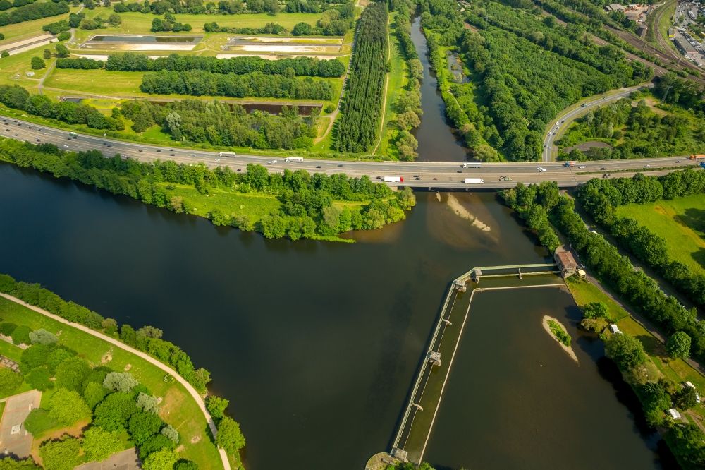 Herdecke von oben - Fluß- Delta und Strom- Mündung Ruhr zur Volme in Herdecke im Bundesland Nordrhein-Westfalen, Deutschland