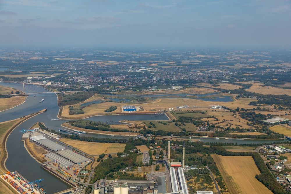 Luftaufnahme Wesel - Fluß- Delta und Strom- Mündung zwischen Lippemündung und Rhein im Ortsteil Lippedorf in Wesel im Bundesland Nordrhein-Westfalen, Deutschland