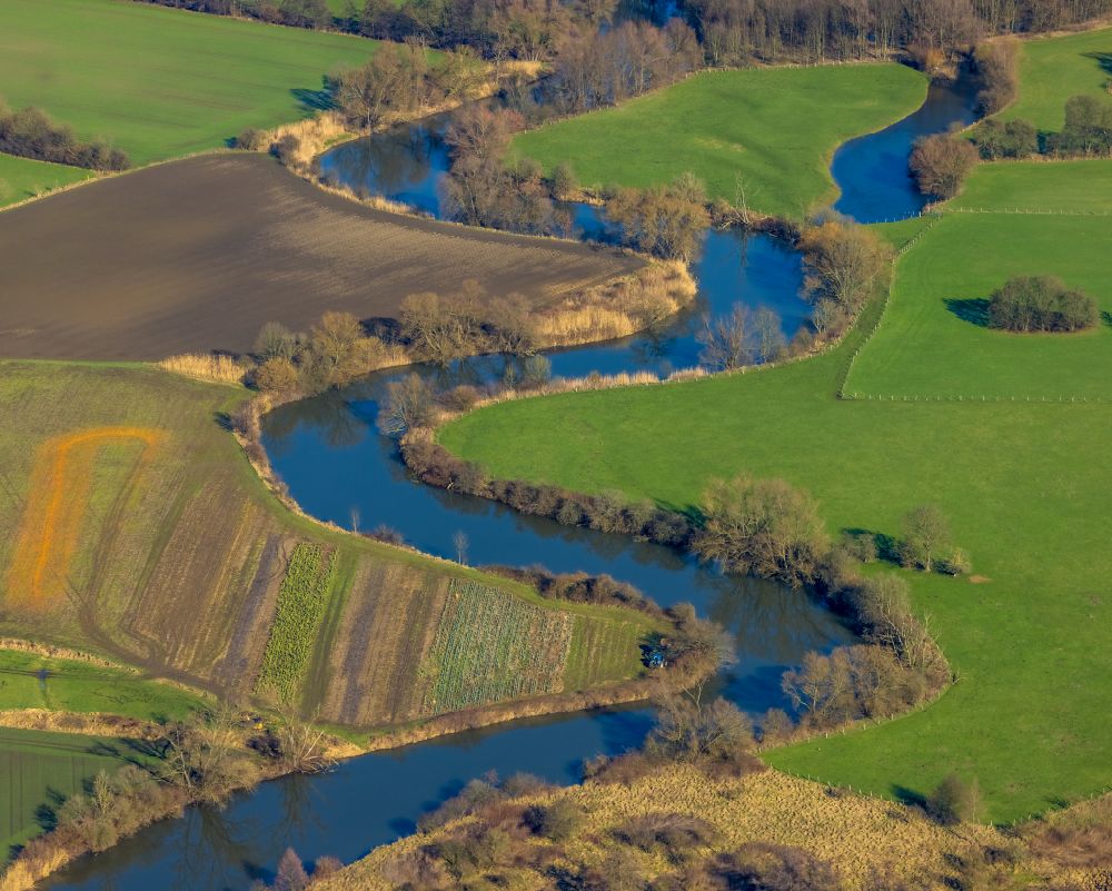 Wethmar von oben - Fluss- Kurvenverlauf der Lippe in Wethmar im Bundesland Nordrhein-Westfalen, Deutschland