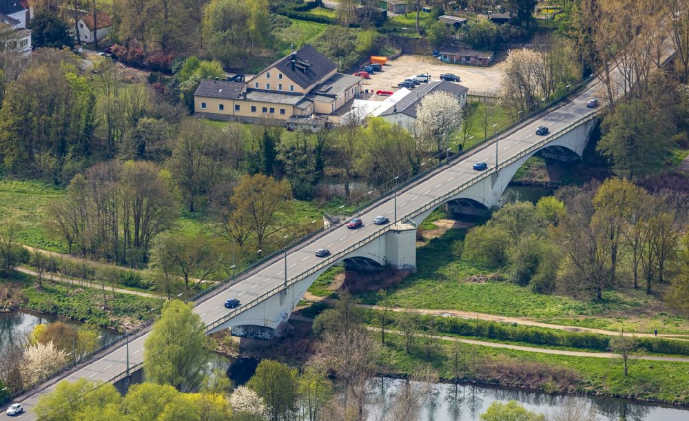 Luftaufnahme Witten - Flußbrücke über die Ruhr in Witten im Bundesland Nordrhein-Westfalen, Deutschland