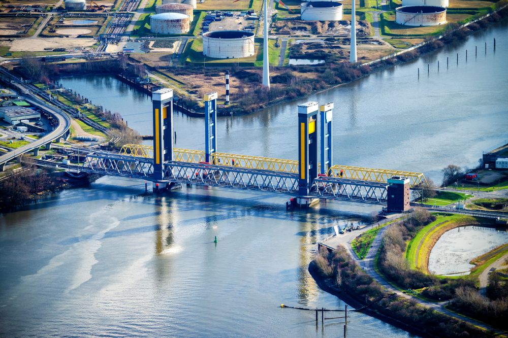 Luftaufnahme Hamburg - Flußbrücke Kattwykbrücke über die Süderelbe in Hamburg, Deutschland