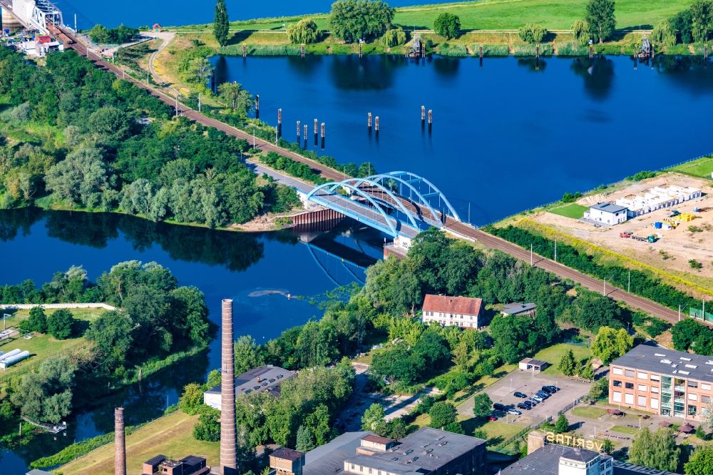 Luftaufnahme Wittenberge - Flußbrücke Stepenitz in Wittenberge im Bundesland Brandenburg, Deutschland