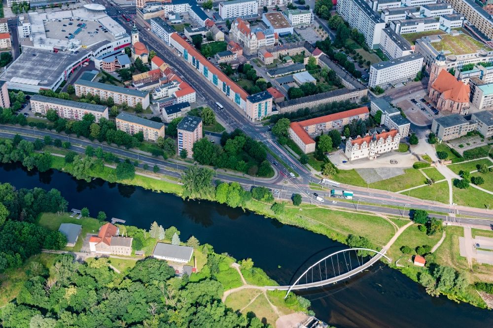 Luftbild Dessau - Flußbrücke Tiergartenbrücke - Mulde in Dessau im Bundesland Sachsen-Anhalt, Deutschland
