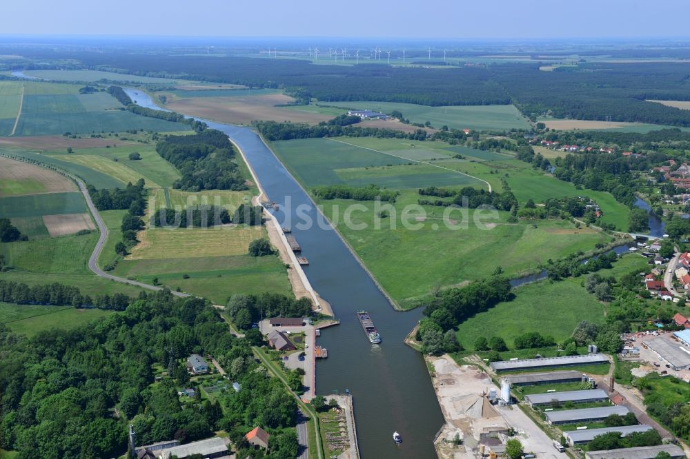 Luftbild Genthin - Flussverlauf Elbe-Havel-Kanal zwischen Genthin und Bergzow im Bundesland Sachsen-Anhalt