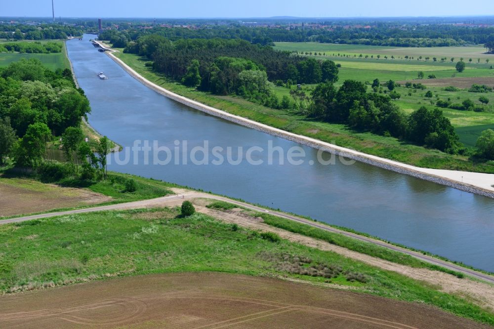 Luftaufnahme Genthin - Flussverlauf Elbe-Havel-Kanal zwischen Genthin und Bergzow im Bundesland Sachsen-Anhalt