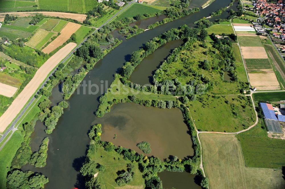 Luftaufnahme Albertshofen - Flussverlauf des Main bei Albertshofen im Bundesland Bayern