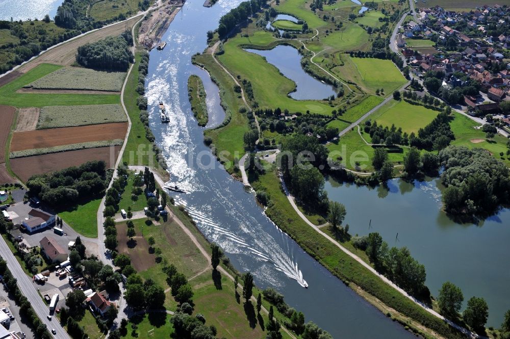 Luftaufnahme Dettelbach - Flussverlauf des Main in Dettelbach im Bundesland Bayern