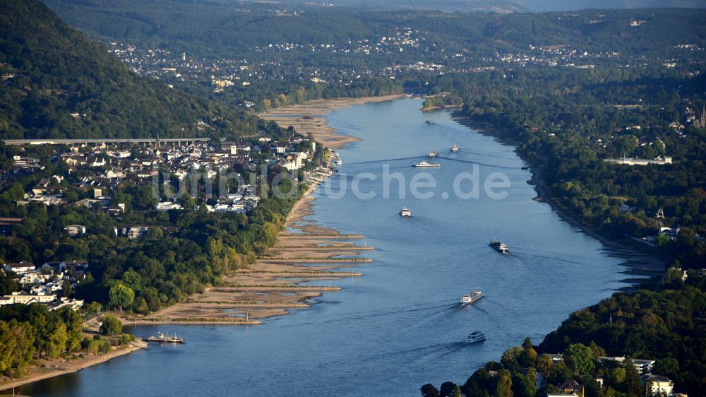 Königswinter von oben - Flussverlauf des Rheins bei Niedrigwasser bei Königswinter im Bundesland Nordrhein-Westfalen, Deutschland