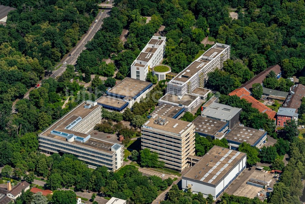 Luftbild Karlsruhe - Forschungs- Gebäude und Bürokomplex der K.I.T Karlsruher Institut für Technologie in Karlsruhe im Bundesland Baden-Württemberg, Deutschland
