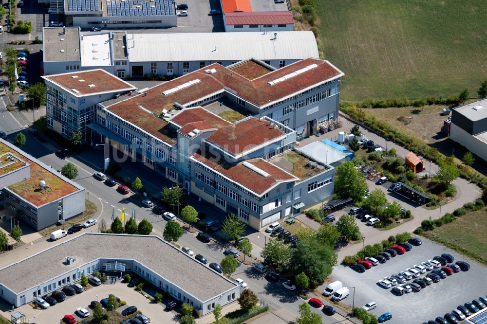 Luftaufnahme Würzburg - Forschungs- Gebäude und Bürokomplex des SKZ - Das Kunststoffzentrum am Friedrich-Bergius-Ring in Würzburg im Bundesland Bayern, Deutschland