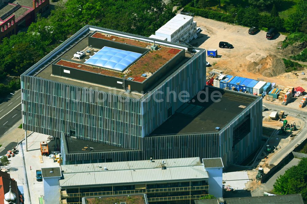Luftbild Karlsruhe - Forschungs- Gebäudes und Bürokomplex InformatiKOM am Karlsruher Instituts für Technologie (KIT) in Karlsruhe im Bundesland Baden-Württemberg, Deutschland