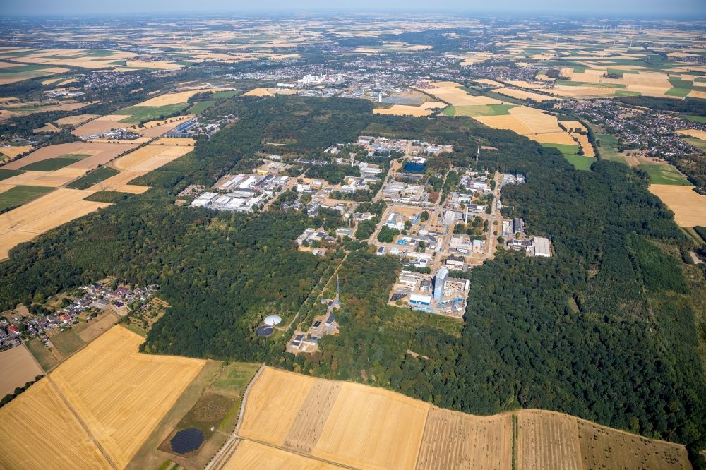 Jülich von oben - Forschungszentrum Jülich mit Forschungs- Reaktor im Bundesland Nordrhein-Westfalen