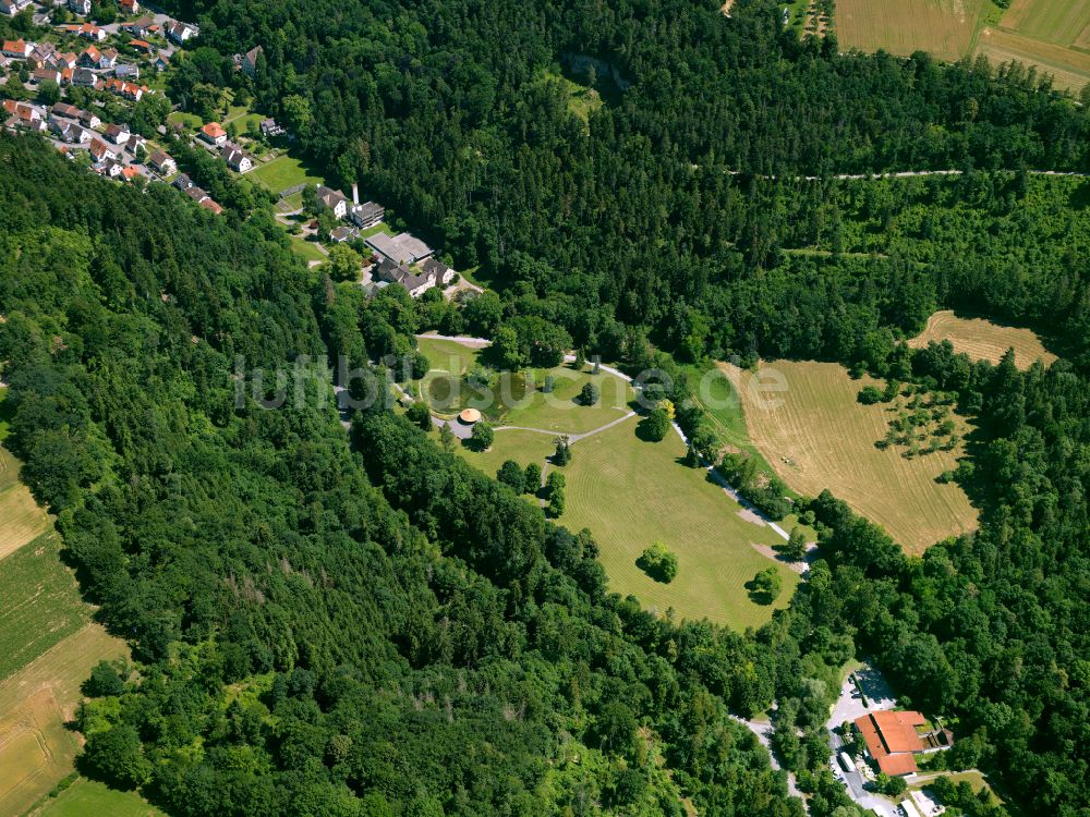 Bad Niedernau aus der Vogelperspektive: Forstgebiete in einem Waldgebiet in Bad Niedernau im Bundesland Baden-Württemberg, Deutschland