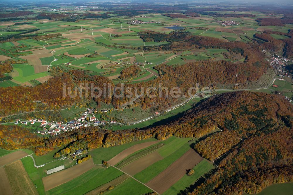 Gundershofen aus der Vogelperspektive: Forstgebiete in einem Waldgebiet in Gundershofen im Bundesland Baden-Württemberg, Deutschland
