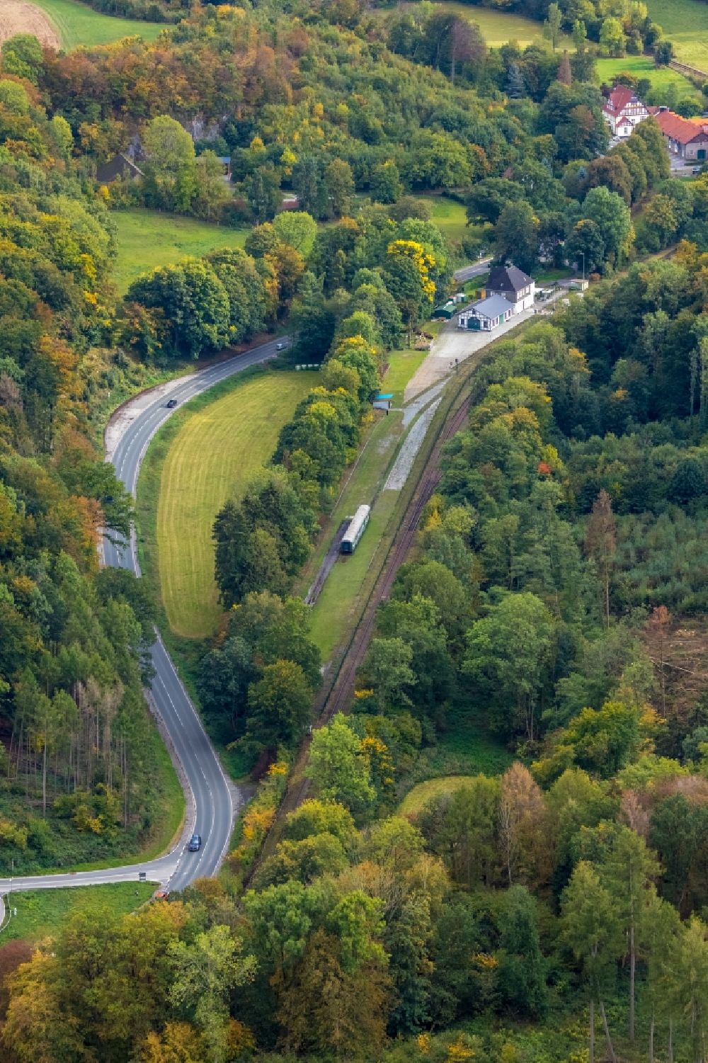 Luftbild Balve - Forstgebiete in einem Waldgebiet am Hönnetal im Ortsteil Oberrödinghausen in Balve im Bundesland Nordrhein-Westfalen, Deutschland
