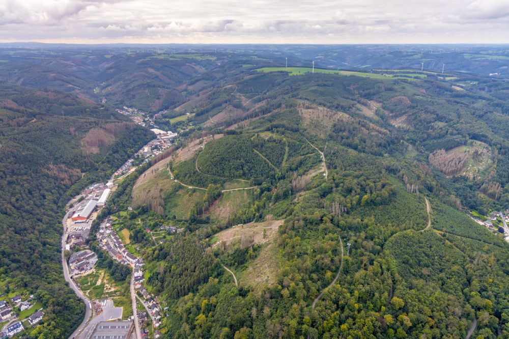 Hohenlimburg aus der Vogelperspektive: Forstgebiete in einem Waldgebiet in Hohenlimburg im Bundesland Nordrhein-Westfalen, Deutschland